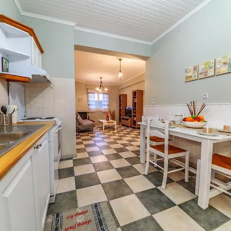 Villa Friends And Family House Petalídhion