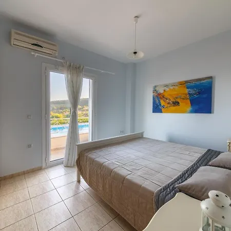 Villa Friends And Family House