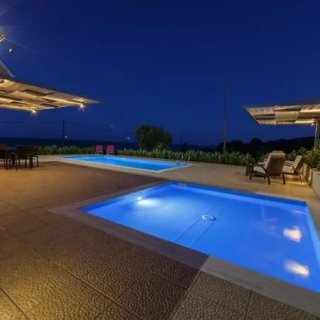 Friends And Family House Petalidi
