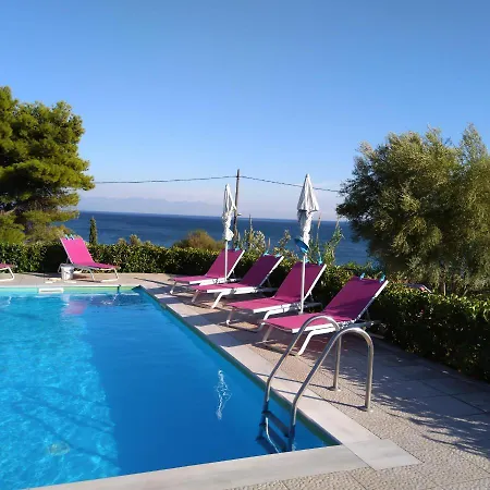 Villa Friends And Family House Petalidi