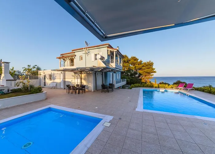 Villa Friends And Family House Petalídhion