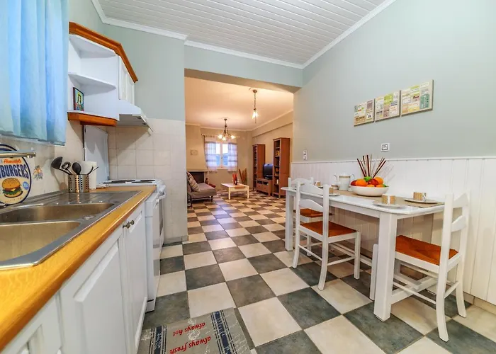 Villa Friends And Family House Petalídhion