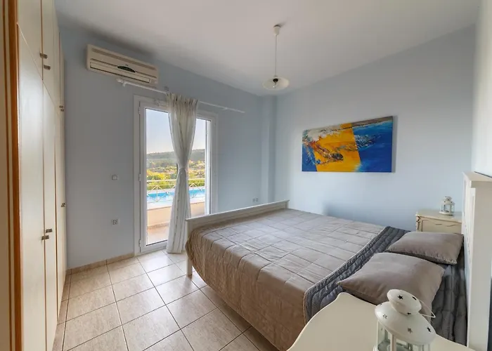 Villa Friends And Family House